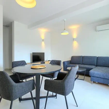 La Scogliera Apartman *
